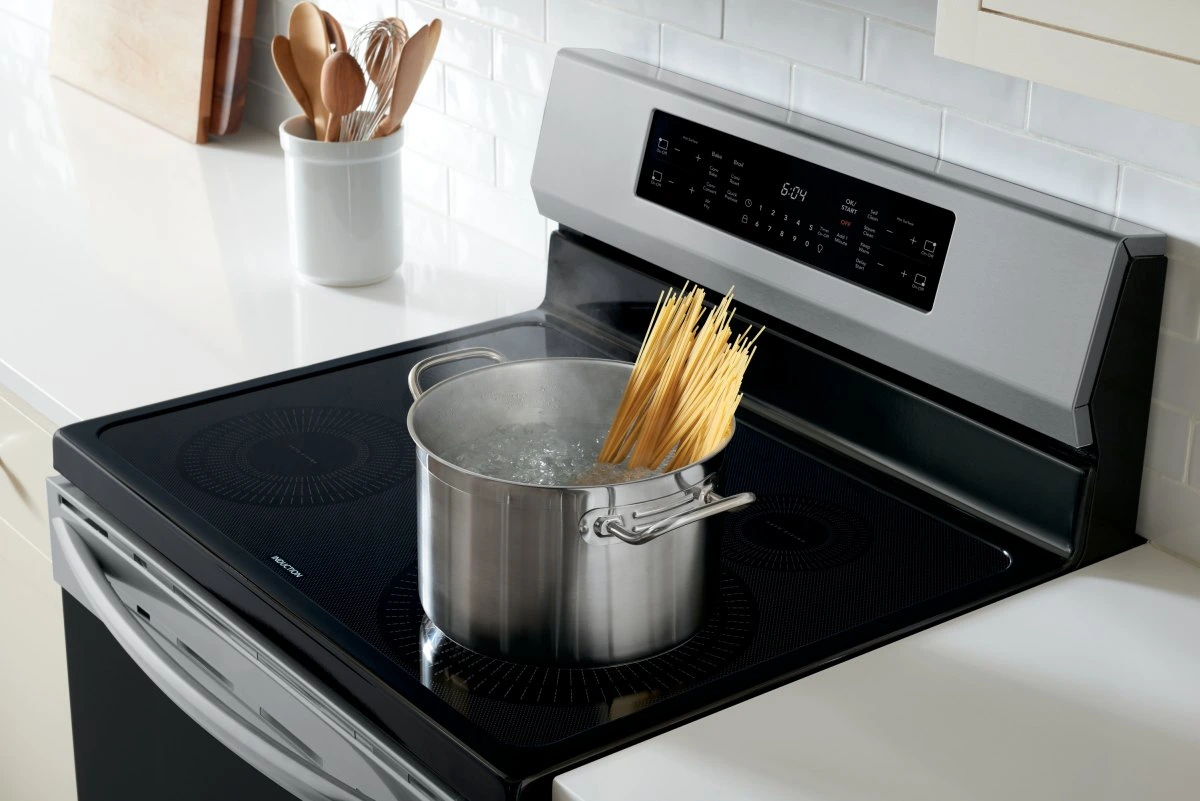 Frigidaire Gallery Freestanding Induction Range with Air Fry