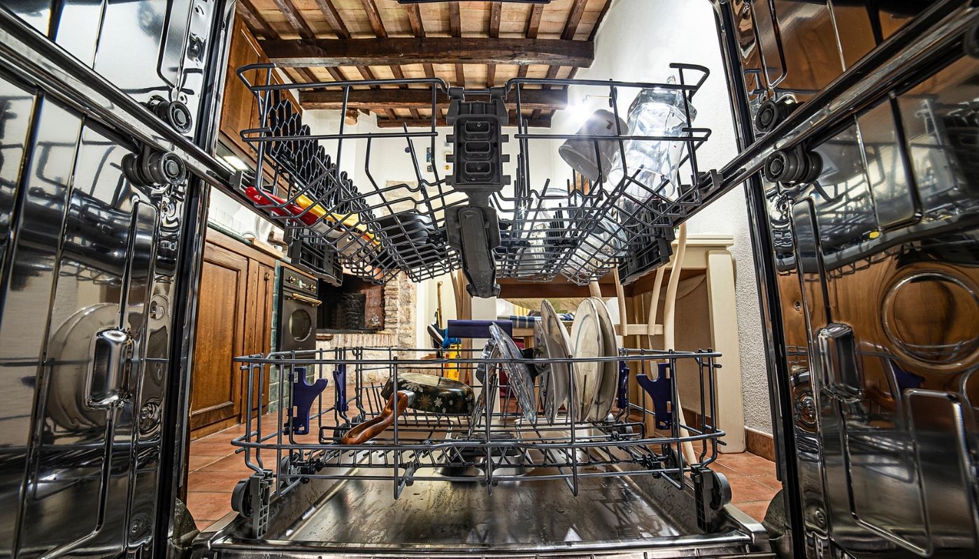 Inside Your Dishwasher What Really Gets Your Dishes Clean in the