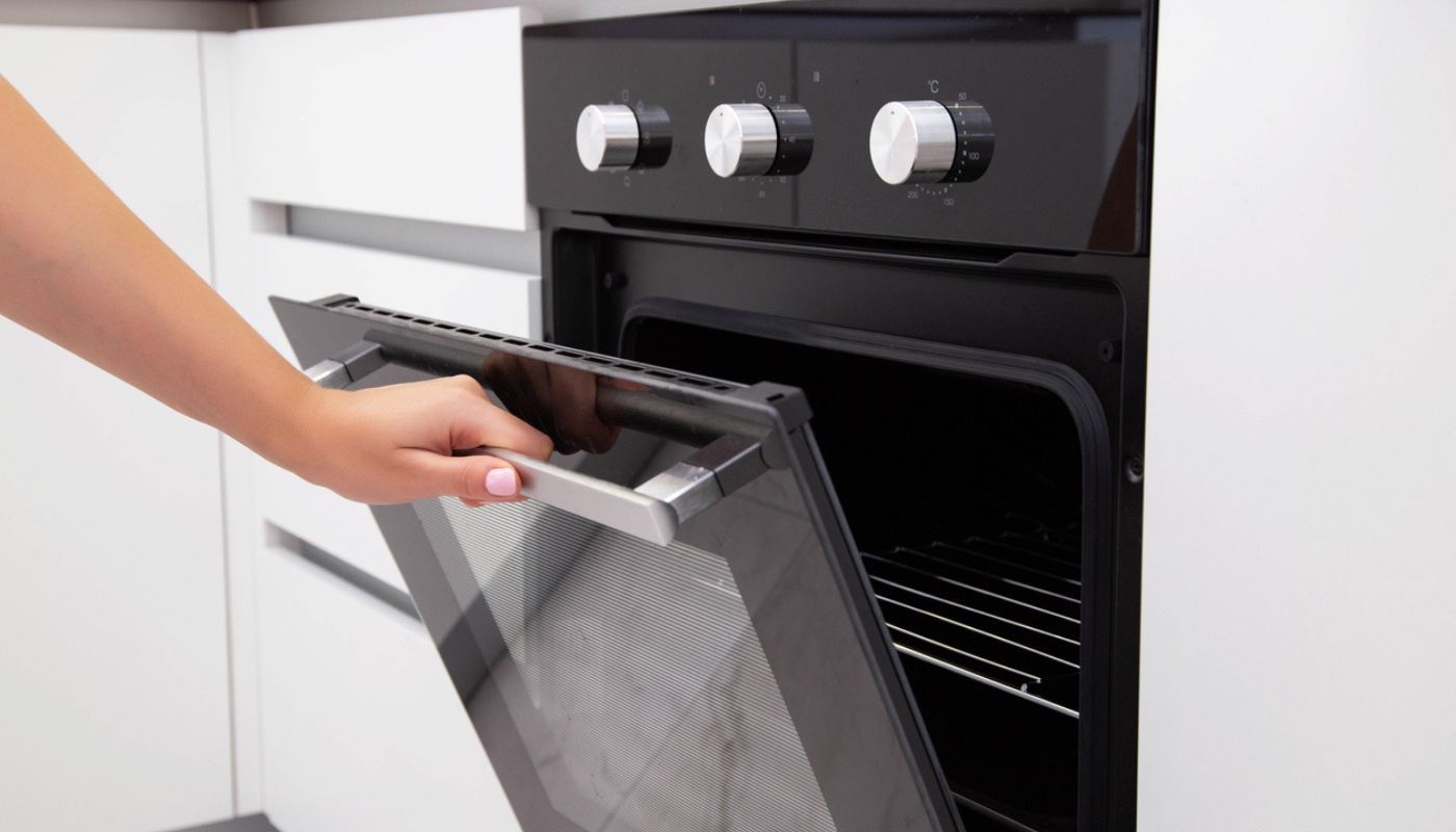 The Difference Between Convection Baking Versus Convection Roasting,  Explained