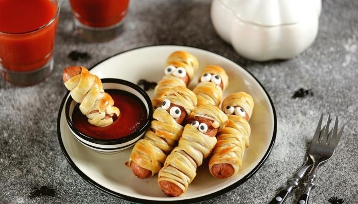 mummy dogs on a plate