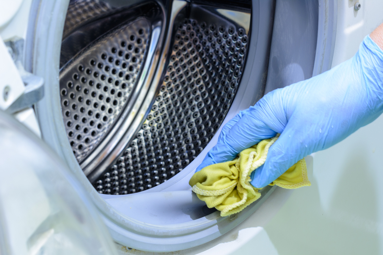 How to Clean Your Front Load Washer (5 Simple Steps) - Fabulessly