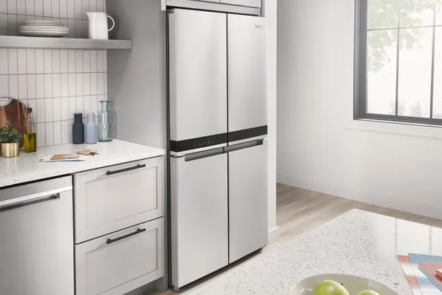 https://d12mivgeuoigbq.cloudfront.net/assets/blog/blog_appliances/arnolds-counter-depth-refrigerators-under-1500-header.webp