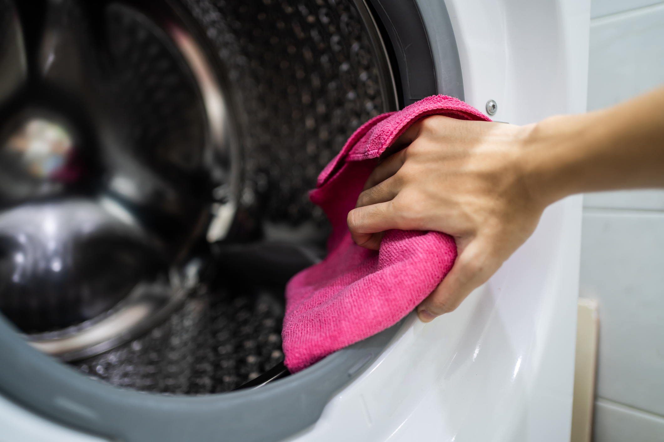 HOW TO clean your front load washing machine  How often to clean, cleaning  lint trap, gasket, drum 
