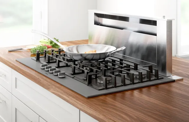 Five 36 Inch Gas Cooktops for Serious Chefs