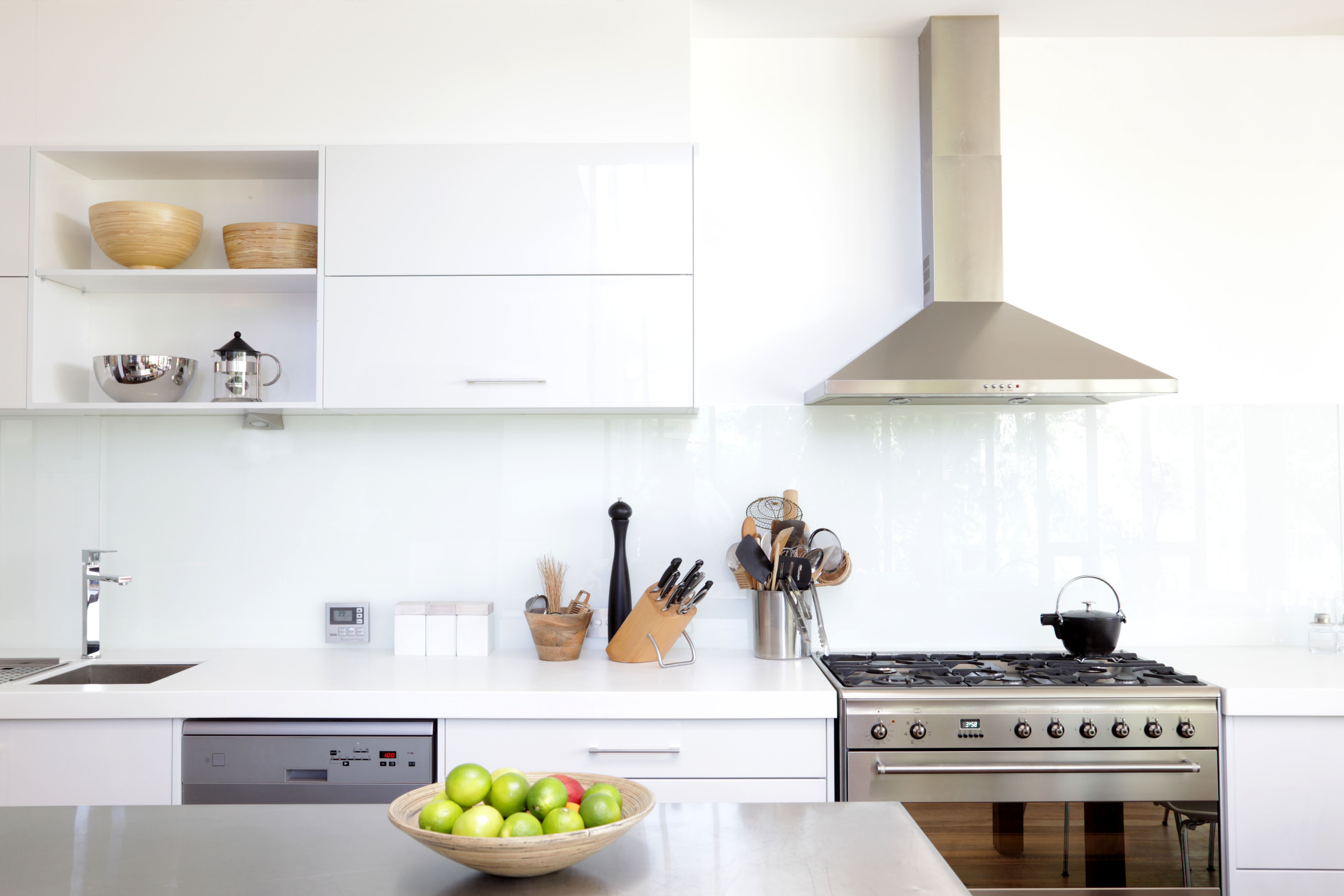Choosing a High CFM, Quiet Range Hood When Remodeling a Kitchen