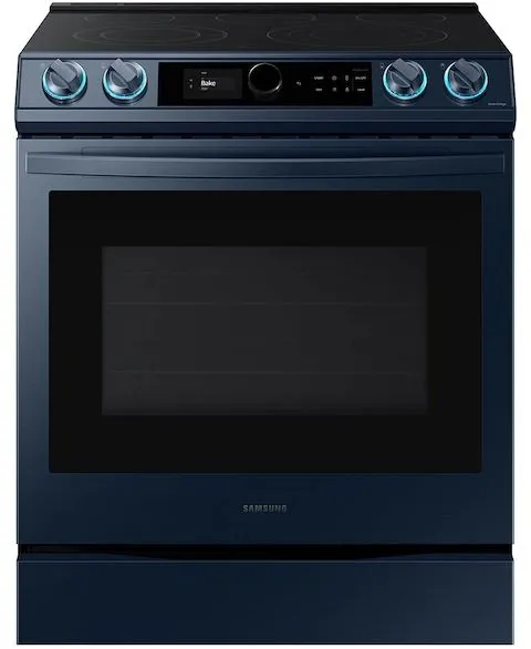 Front view of the Samsung NE63A8711QN 30” Bespoke electric range 