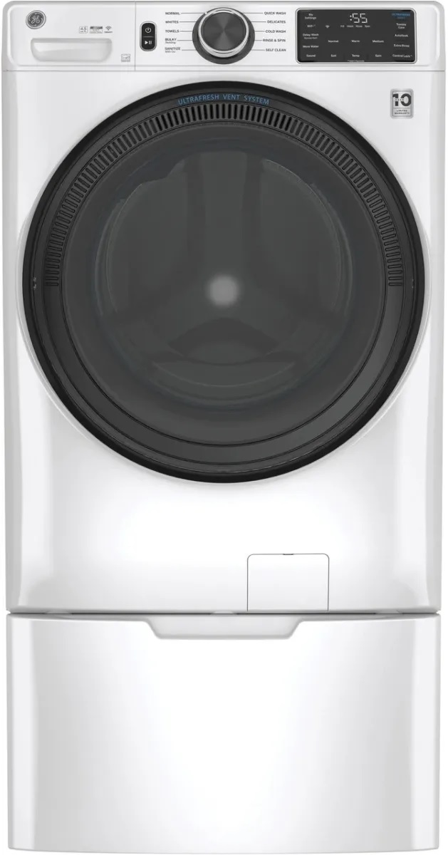 GE 4.5 Cubic Foot White Smart Front Load Washer