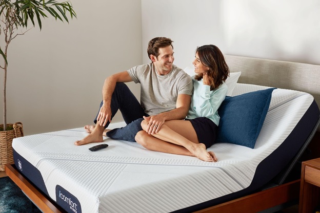 These hybrid mattresses are perfect for combination sleepers who suffer from back pain, high body heat, and sleep problems.
