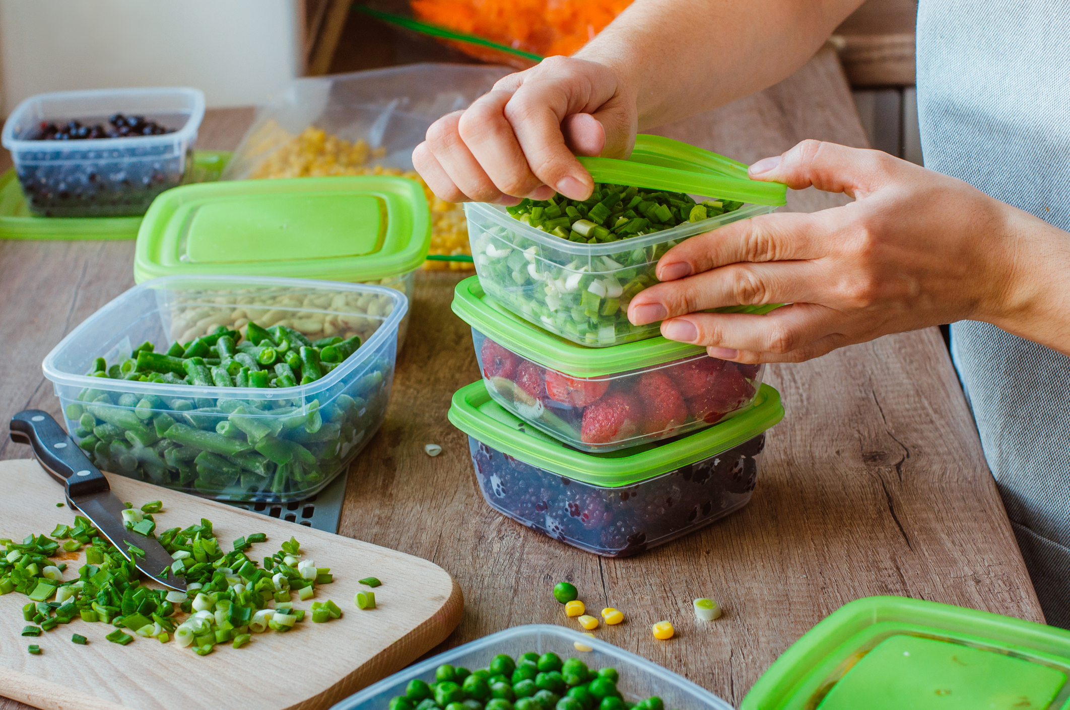 Stop wasting food and reach every nook and cranny of your jars with th –