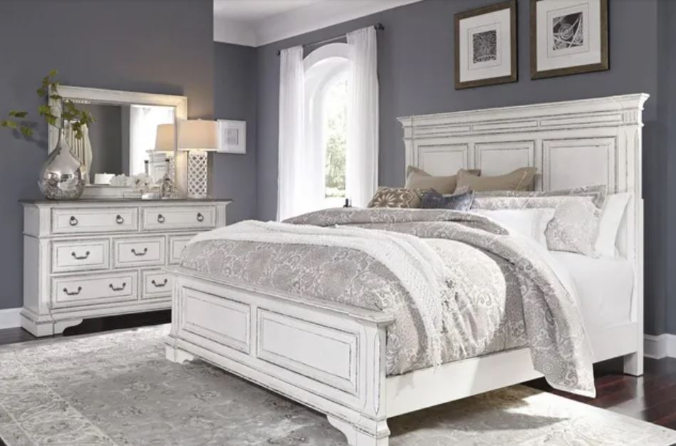 3-piece bedroom set with bed, dresser, and mirror