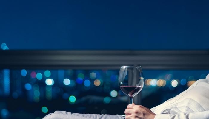 5 Benefits of Drinking Wine Before Bed – All About That Wine