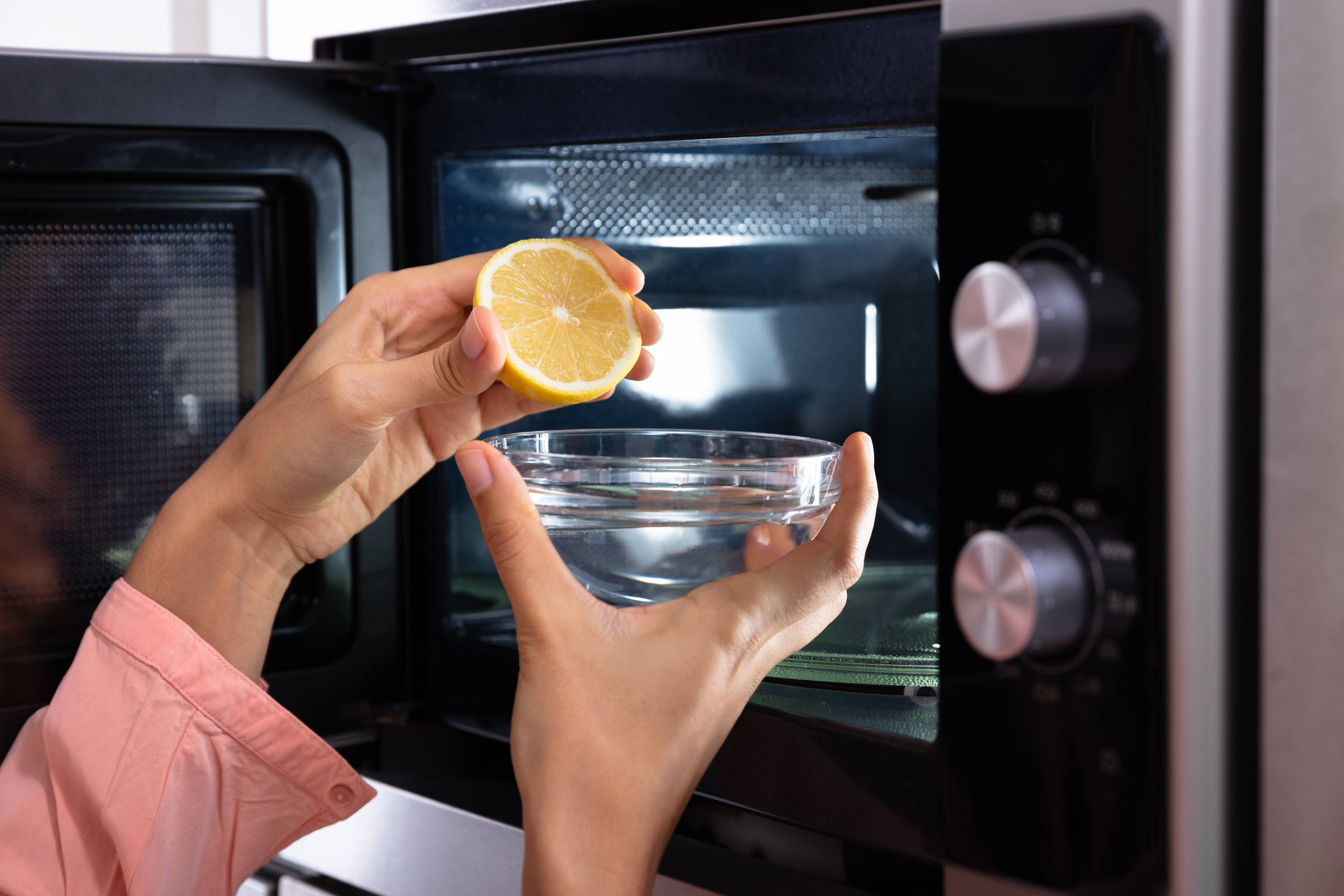 3 tips for how to clean the microwave - Plenty