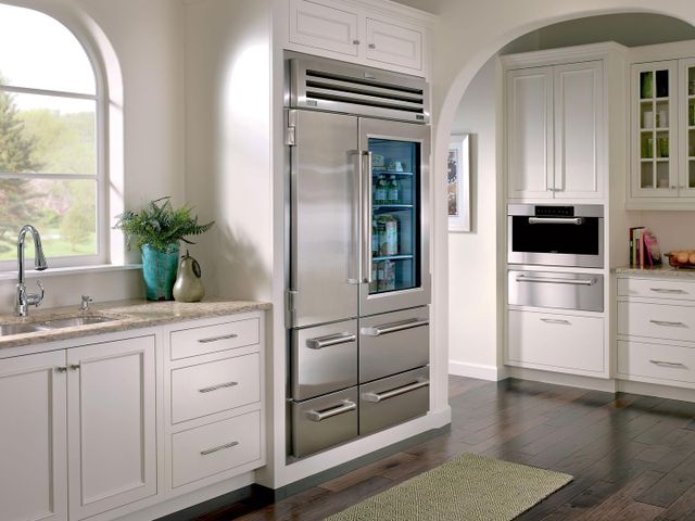 Discover the Best Top-of-the-Line Refrigerators Brands | Friedmans 