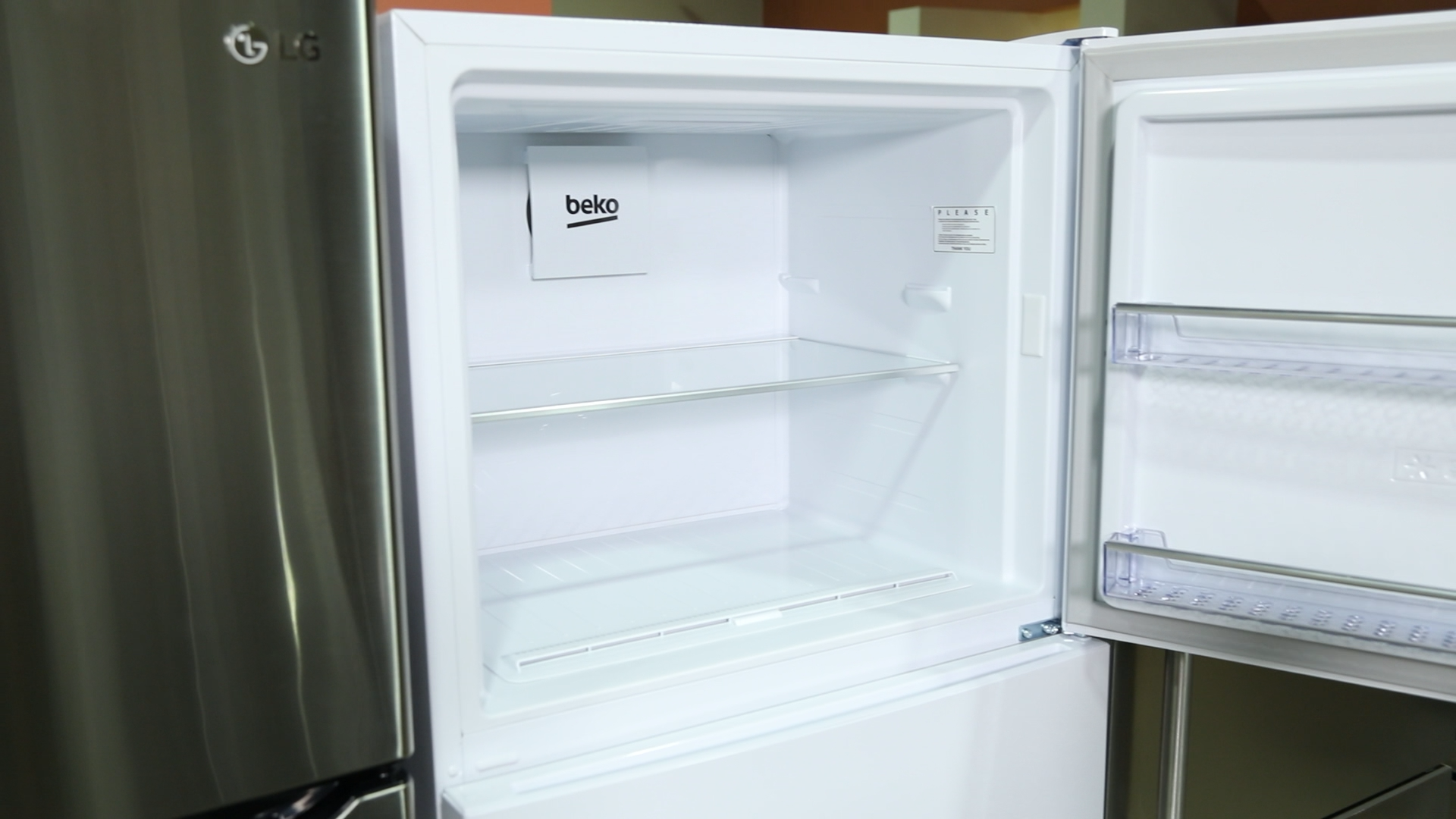 Top Vs. Bottom Freezer | Which is Best For You?| Don's Appliances ...