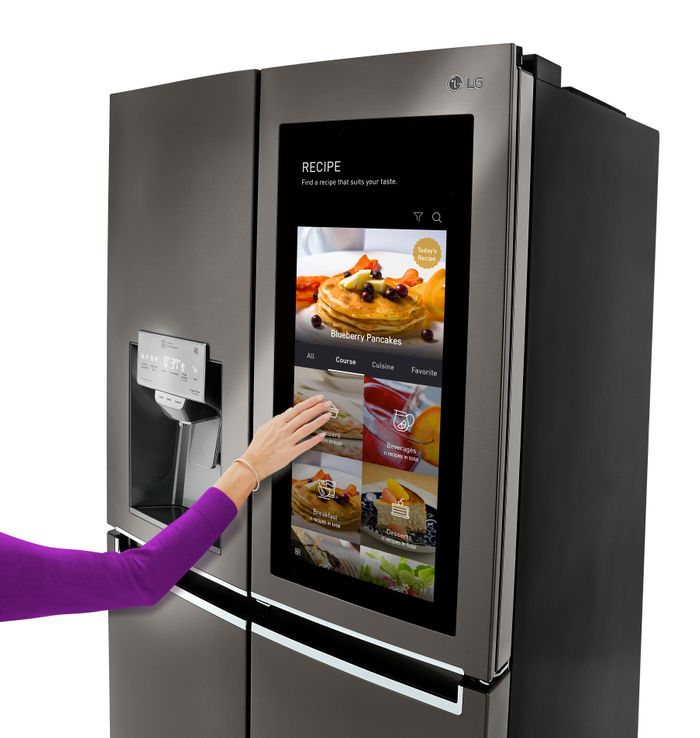 8 Ways The LG InstaView ThinQ Refrigerator Makes Your Life Easier 