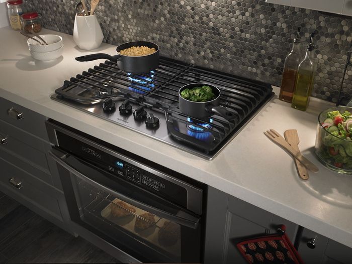 The Differences Between Cooking with Electric and Gas Ranges - Fred's  Appliance