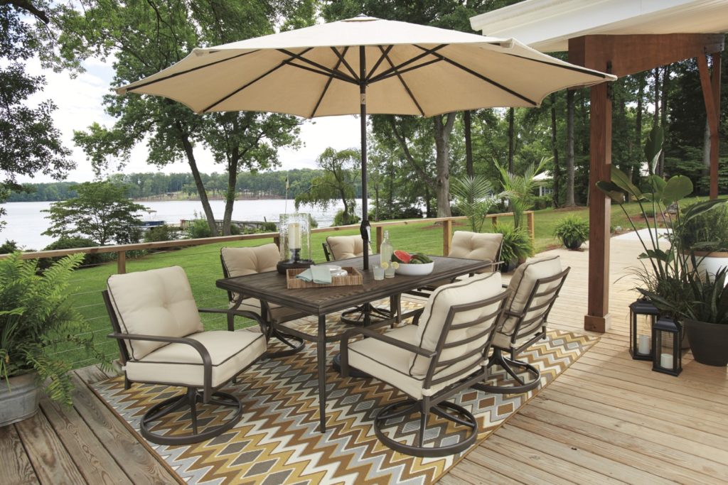 Where to Splurge and Where to Save Outdoor & Patio Spaces 