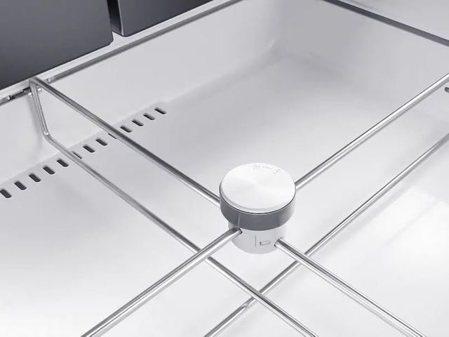 Samsung 22.4 Cu. Ft. Fingerprint Resistant Stainless Steel Counter Depth French Door Refrigerator 18