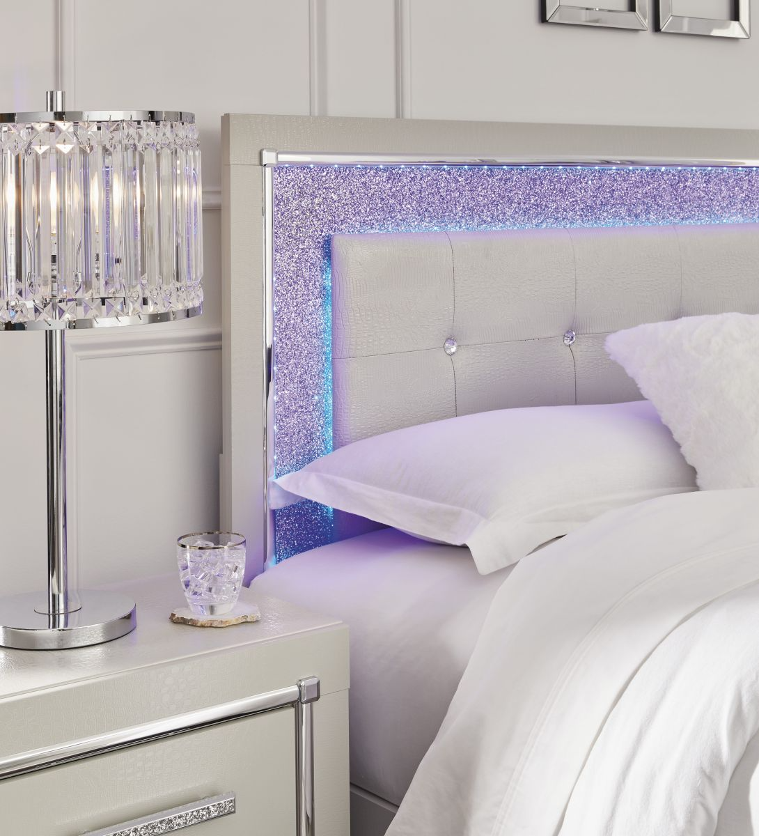 Signature Design By Ashley® Zyniden Silver Upholstered Panel Bed ...