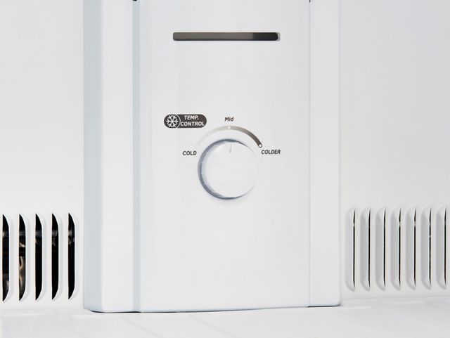 Moffat® 18.0 Cu. Ft. Stainless Steel Top Freezer Refrigerator 2