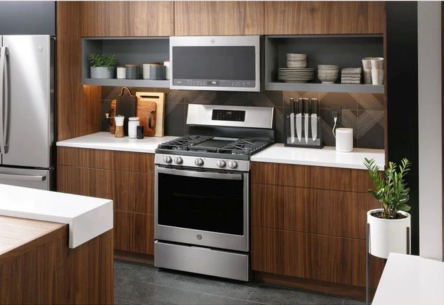 GE Profile™ 4 Piece Stainless Steel Kitchen Package 18
