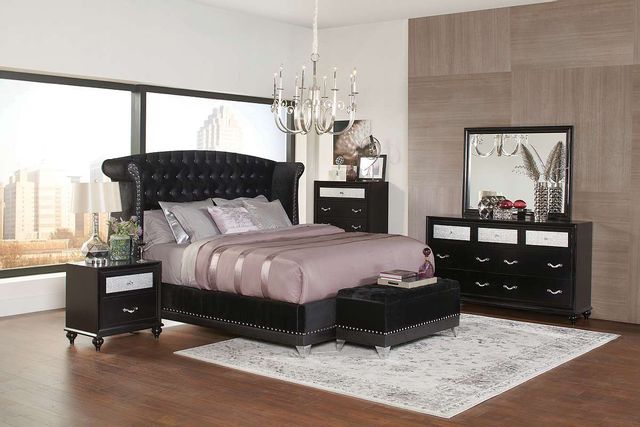 Coaster® Barzini Black and Chrome Queen Upholstered Bed 2