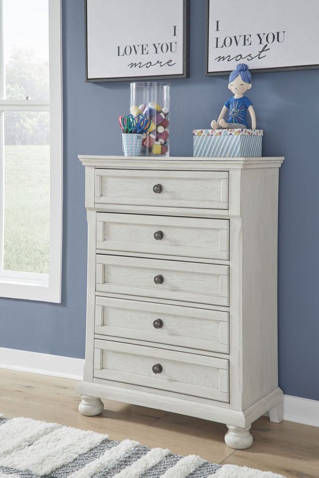 Signature Design by Ashley® Robbinsdale Antique White Chest of Drawers-3