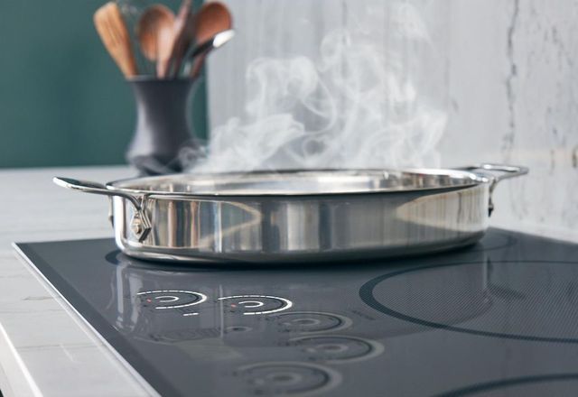 Table de cuisson à induction Cafe™ de 30 po - Gris pierre à feu 3