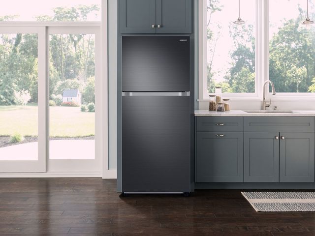 Samsung 21.1 Cu. Ft. Stainless Steel Top Freezer Refrigerator 26
