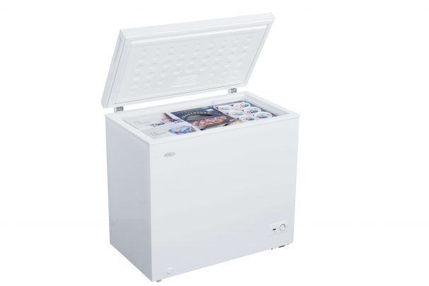 Danby® Diplomat® 7.0 Cu. Ft. White Chest Freezer 6
