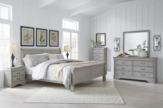 Signature Design by Ashley® Kordasky 4-Piece Gray King Bedroom Set