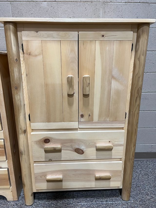 Craft Armoire