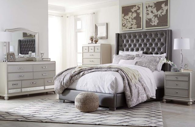 Signature Design by Ashley® Coralayne 2-Piece Gray California King Bed Set-3