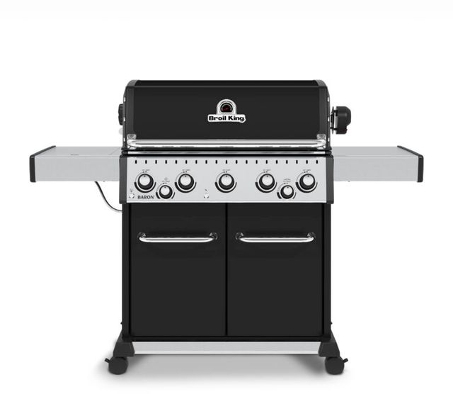 Broil King® Baron™  590 PRO Freestanding Propane Gas Grill 1
