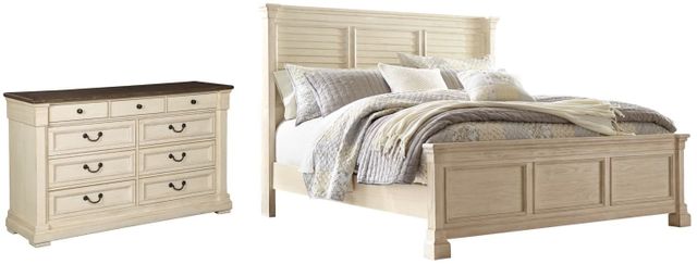 Signature Design by Ashley® Bolanburg 2-Piece Antique White Queen Panel Bed Set