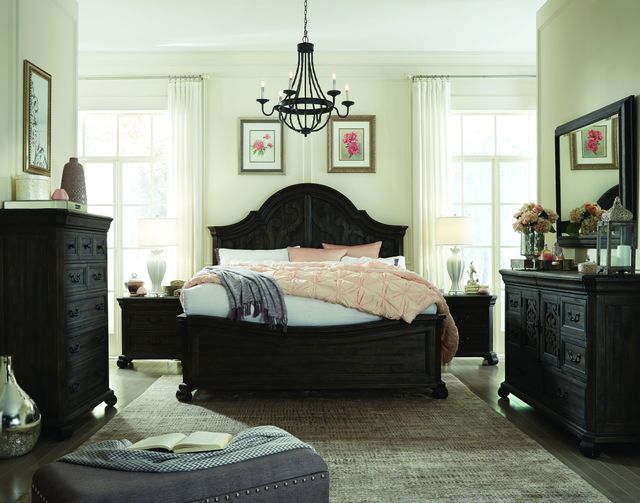 Très grand lit à panneaux en forme de Bellamy de Magnussen® Home 3