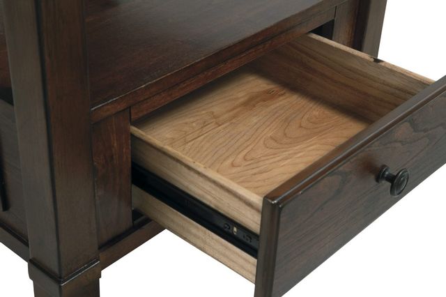 Signature Design by Ashley® Gately Medium Brown End Table 7