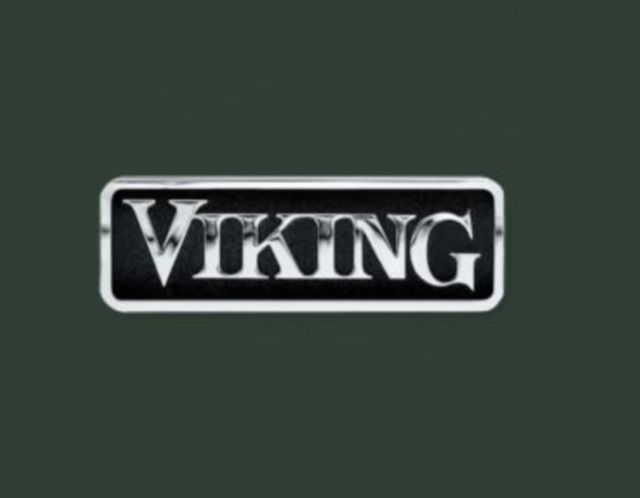 Viking® 5 Series Blackforest Green Professional Dishwasher Door Panel 1