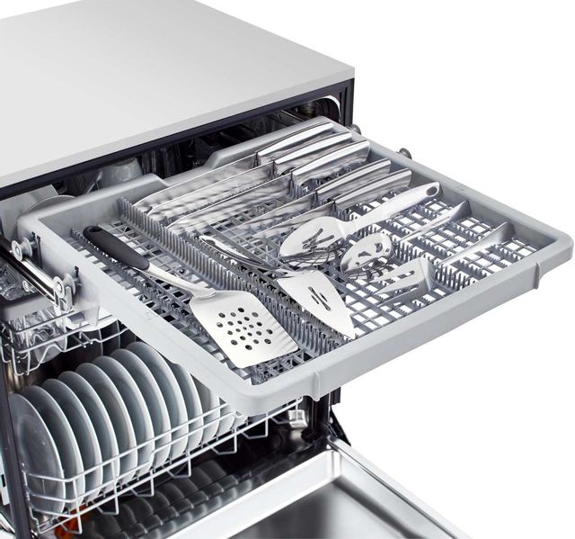 LG 24" PrintProof™ Stainless Steel Built In Dishwasher 51