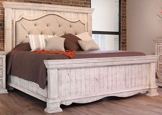 International Furniture© Bella Wood Queen Bed