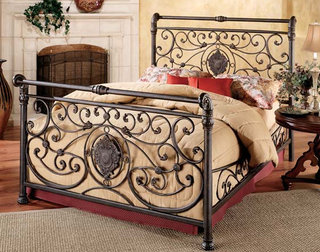 Hillsdale Furniture Mercer King Bed