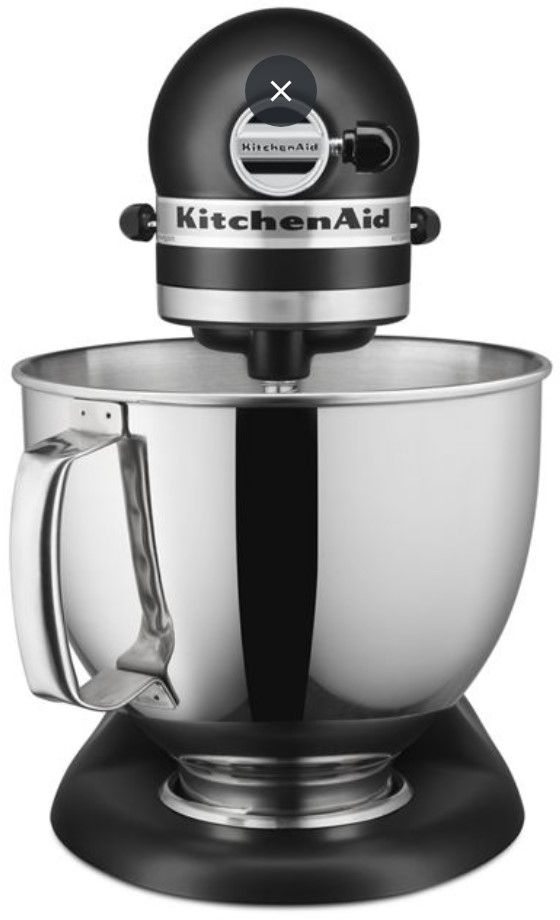 KitchenAid® Artisan® Series 5 Quart Black Matte Stand Mixer 1