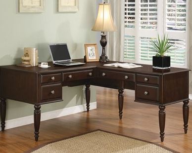 Wynwood deals executive desk