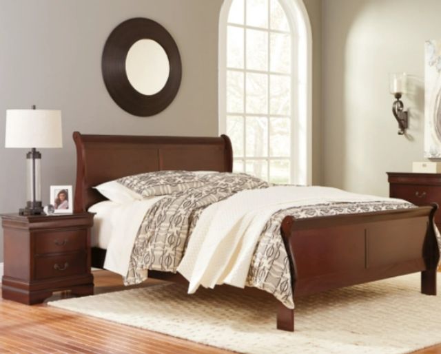 Signature Design by Ashley® Alisdair 3-Piece Dark Brown King Sleigh Bed Set-3
