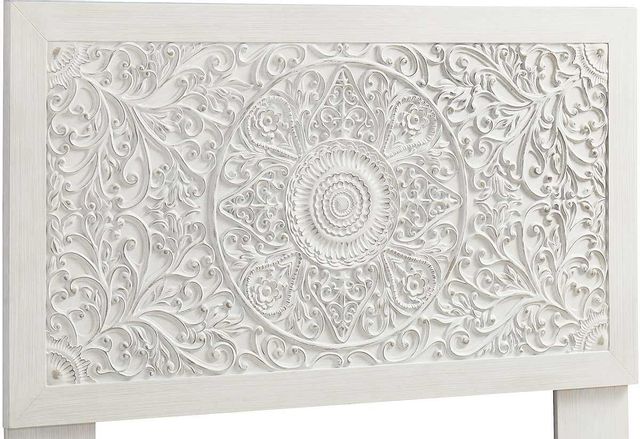 Signature Design by Ashley® Paxberry Whitewash Queen Panel Bed 19