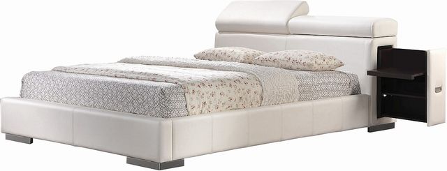 Coaster® Maxine White Queen Upholstered Bed 0