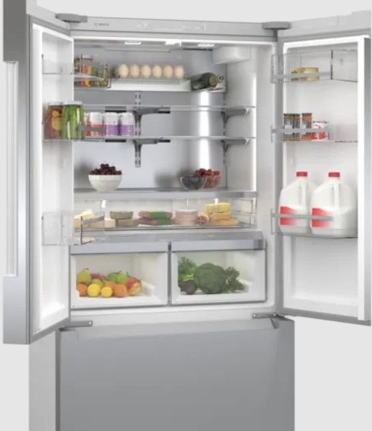 Bosch 800 Series 20.8 Cu. Ft. Easy Clean Stainless Steel Counter Depth Bottom Freezer Refrigerator 9