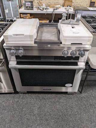 Miele 36" Pro Style Dual Fuel Range-Stainless Steel