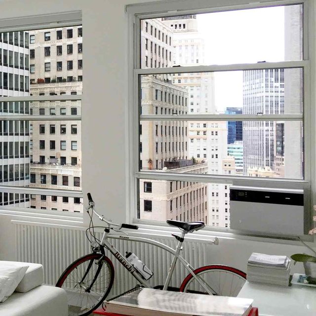 Friedrich Kühl® 15,700 BTU White Window Mount Air Conditioner 4