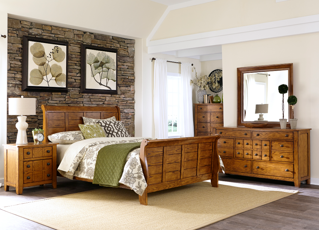 Liberty Furniture Grandpas Cabin 5 Piece Aged Oak Queen Bedroom Set